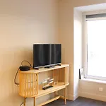 Beautiful Apartment - Louvre Museum